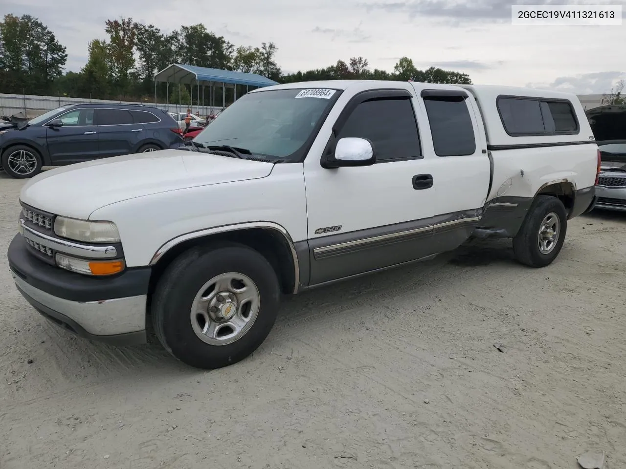 2001 Chevrolet Silverado C1500 VIN: 2GCEC19V411321613 Lot: 69708964