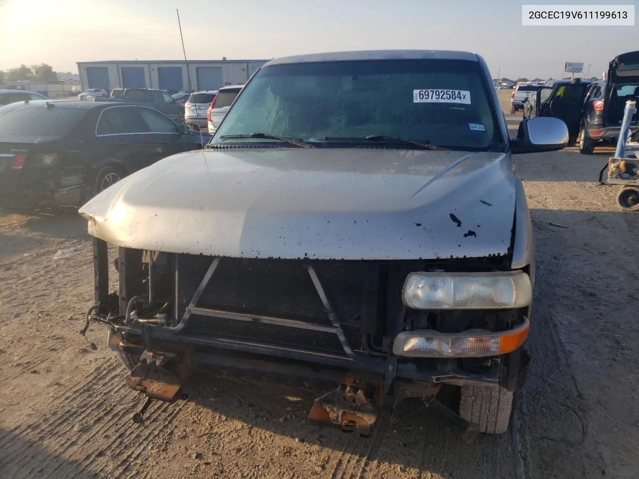 2001 Chevrolet Silverado C1500 VIN: 2GCEC19V611199613 Lot: 69792584