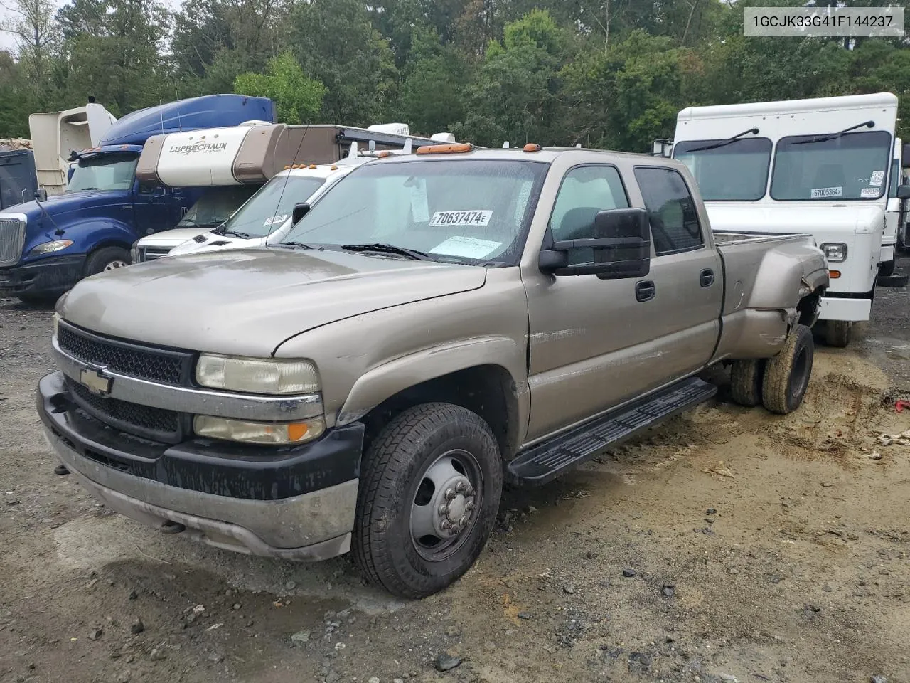 2001 Chevrolet Silverado K3500 VIN: 1GCJK33G41F144237 Lot: 70637474