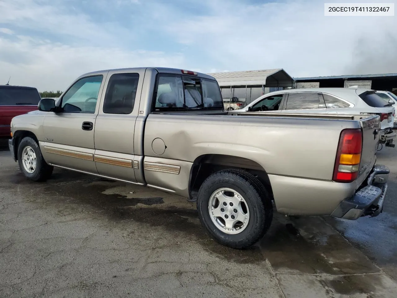 2001 Chevrolet Silverado C1500 VIN: 2GCEC19T411322467 Lot: 71821974