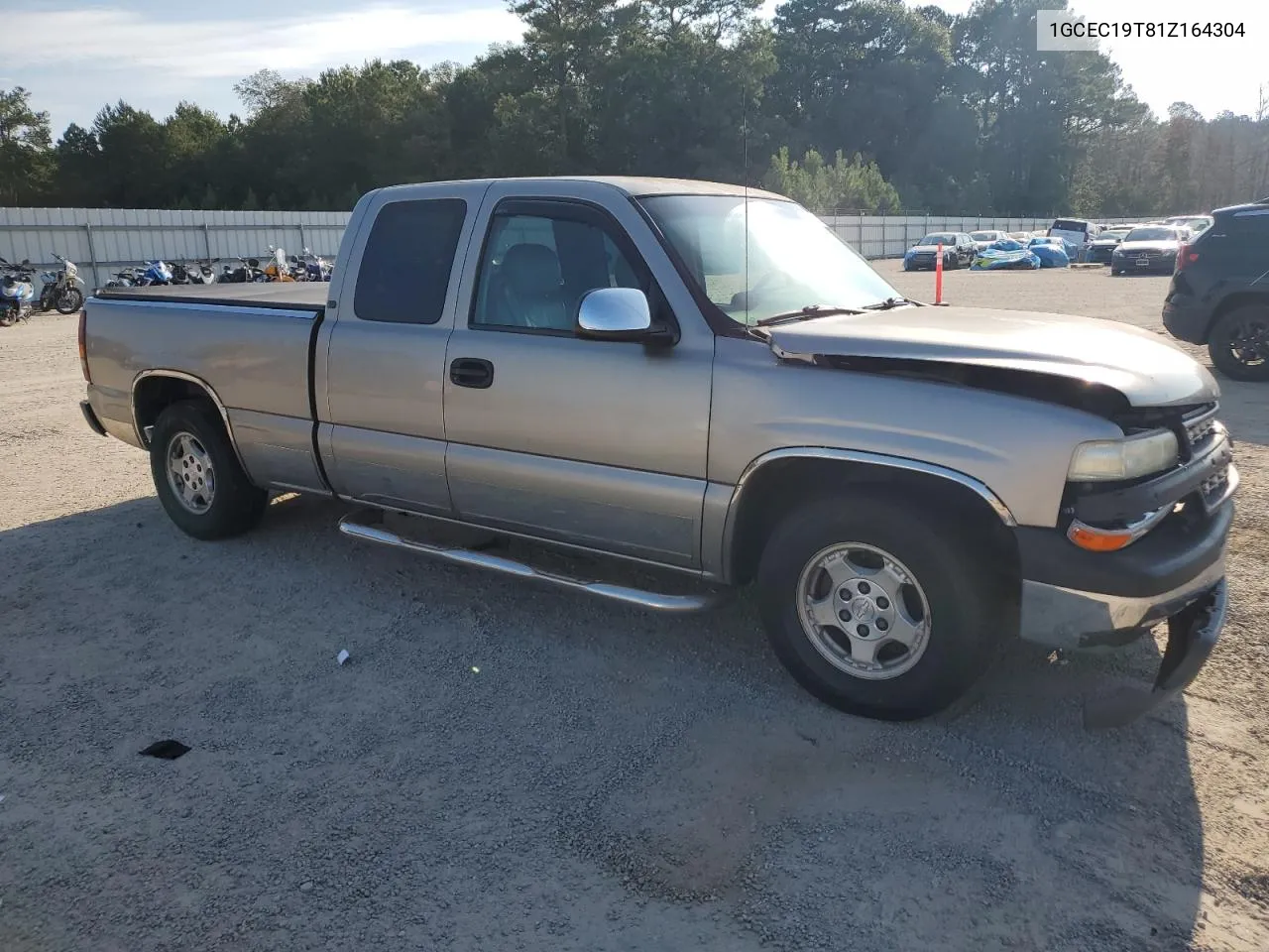 2001 Chevrolet Silverado C1500 VIN: 1GCEC19T81Z164304 Lot: 72042944