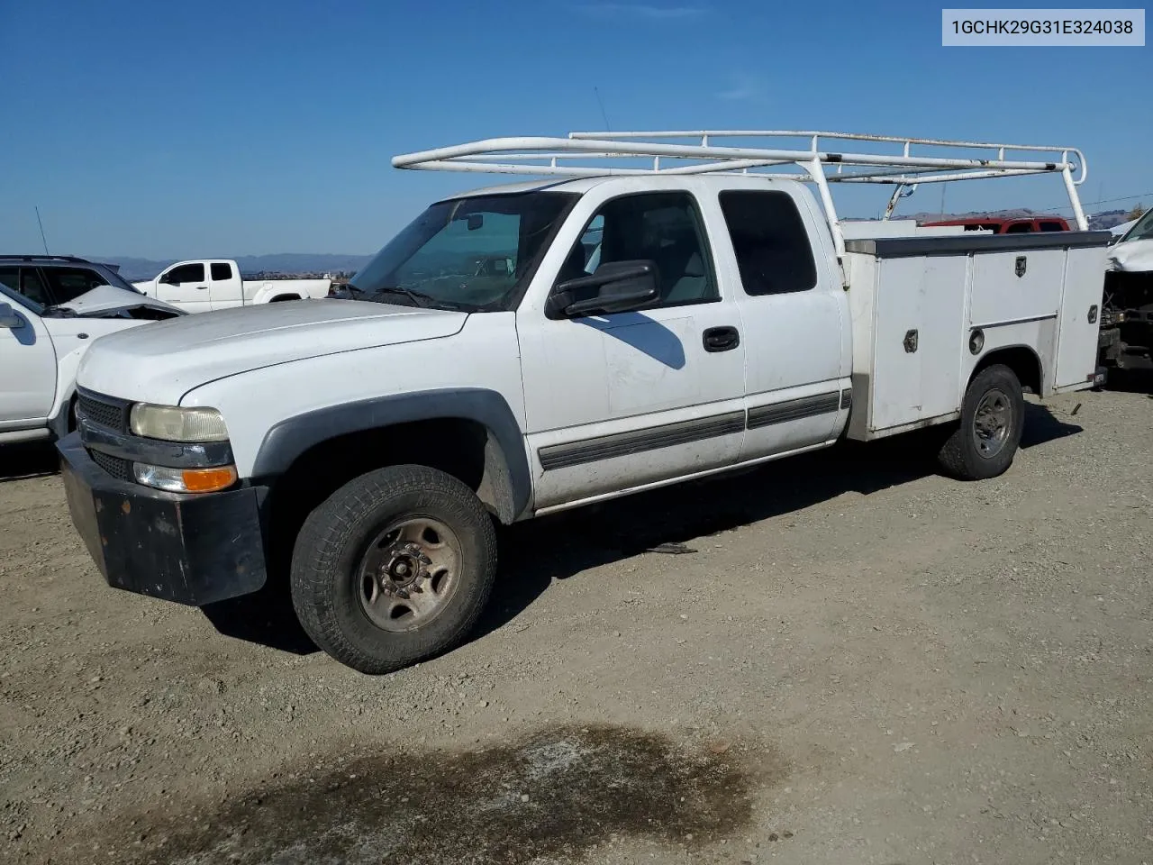 2001 Chevrolet Silverado K2500 Heavy Duty VIN: 1GCHK29G31E324038 Lot: 72982504