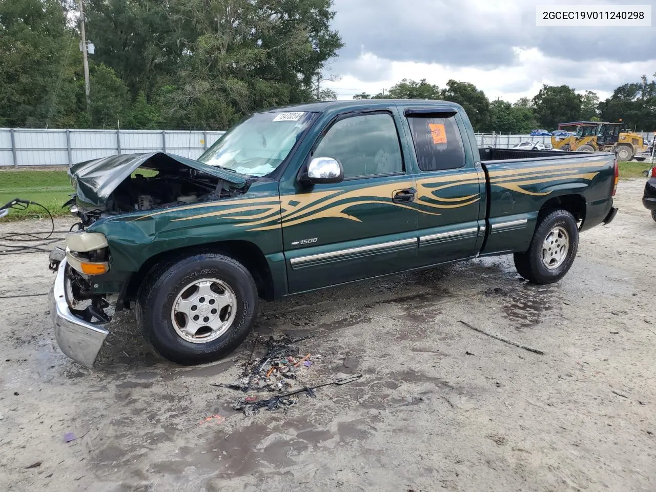 2001 Chevrolet Silverado C1500 VIN: 2GCEC19V011240298 Lot: 73470254