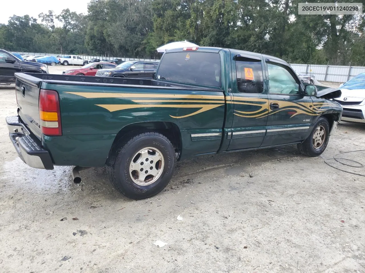 2001 Chevrolet Silverado C1500 VIN: 2GCEC19V011240298 Lot: 73470254