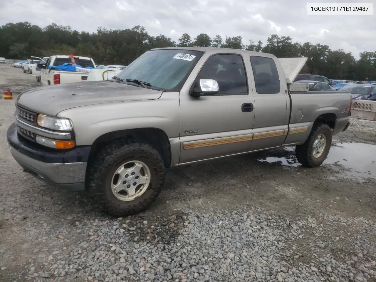 2001 Chevrolet Silverado K1500 VIN: 1GCEK19T71E129487 Lot: 74304574