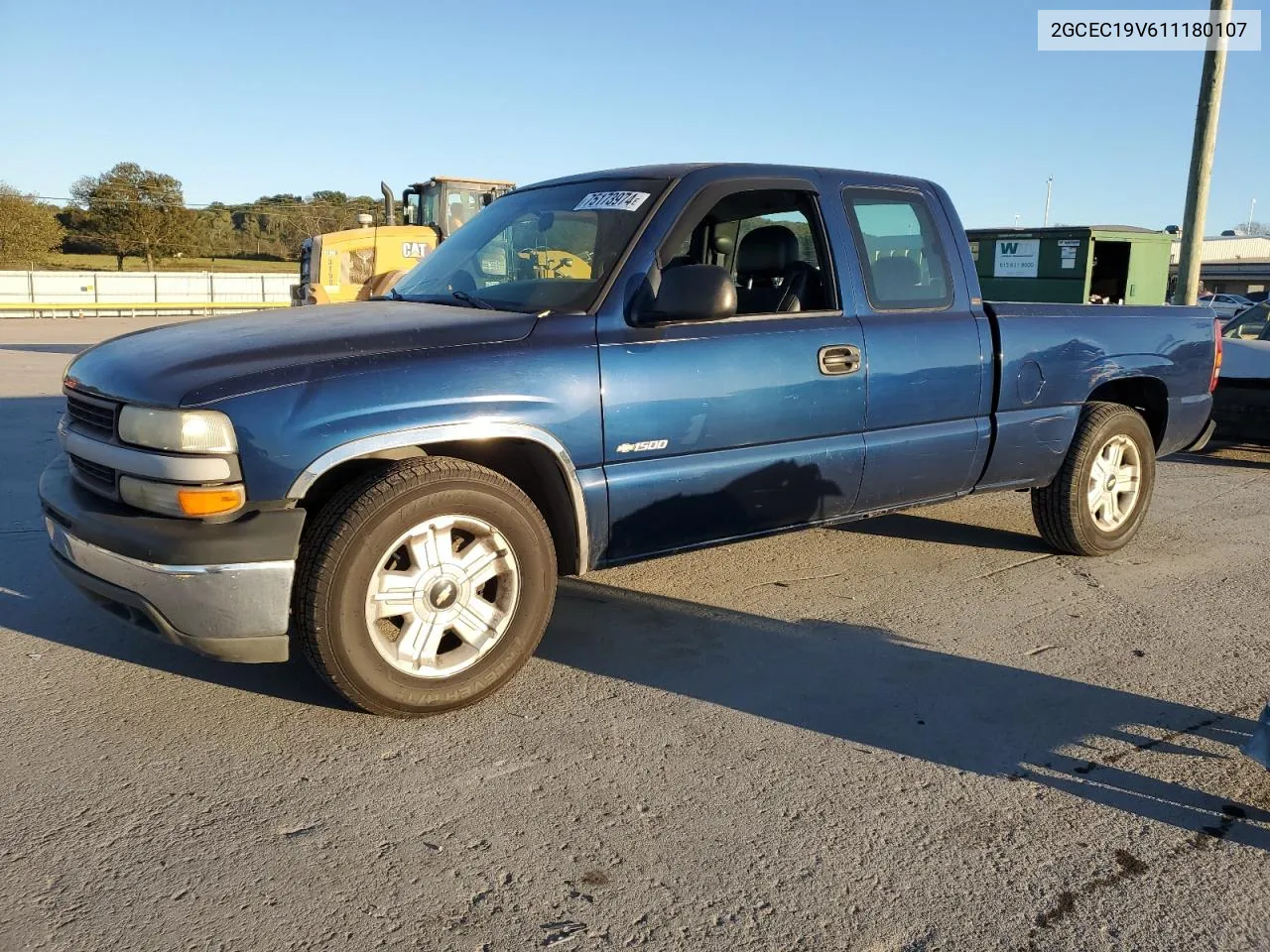 2001 Chevrolet Silverado C1500 VIN: 2GCEC19V611180107 Lot: 75173974