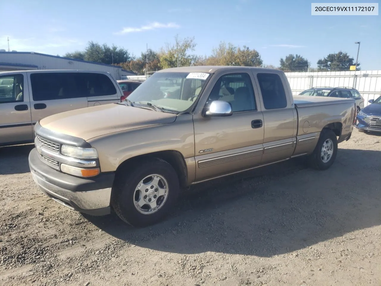 2001 Chevrolet Silverado C1500 VIN: 2GCEC19VX11172107 Lot: 77224304