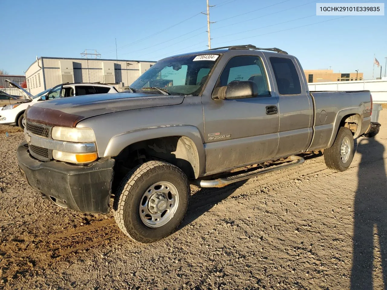 2001 Chevrolet Silverado K2500 Heavy Duty VIN: 1GCHK29101E339835 Lot: 77864304