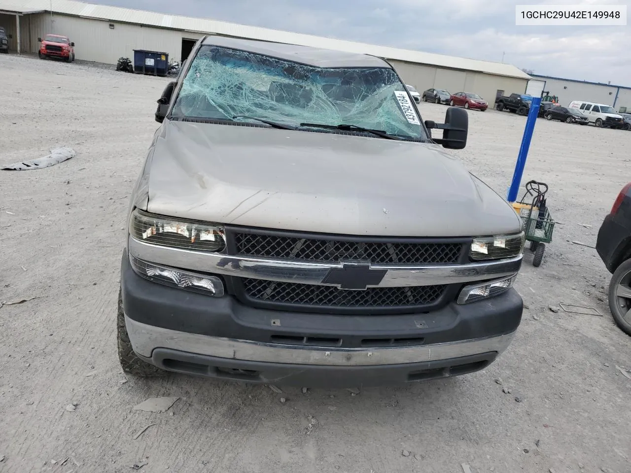 2002 Chevrolet Silverado C2500 Heavy Duty VIN: 1GCHC29U42E149948 Lot: 43792184