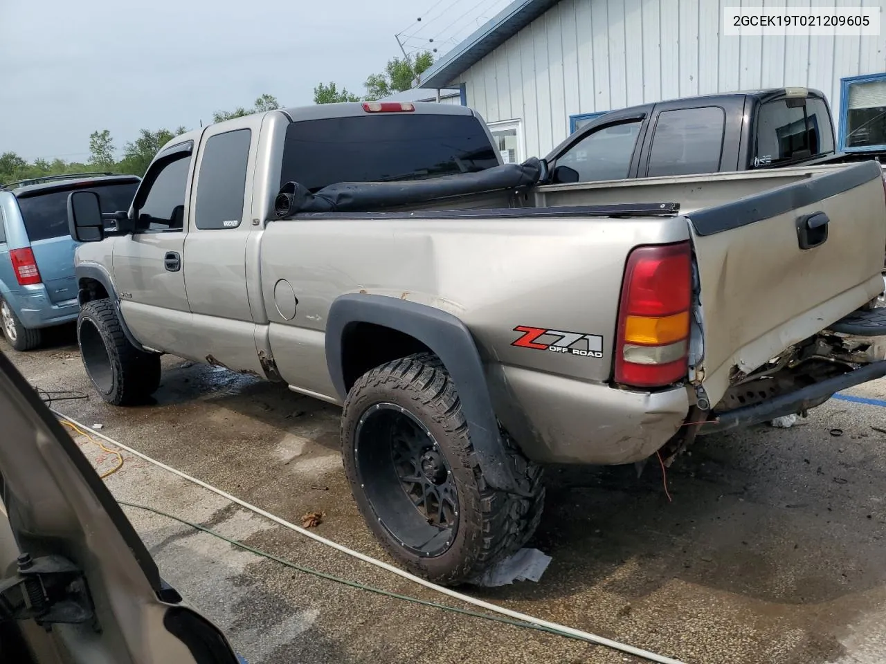 2002 Chevrolet Silverado K1500 VIN: 2GCEK19T021209605 Lot: 64694344