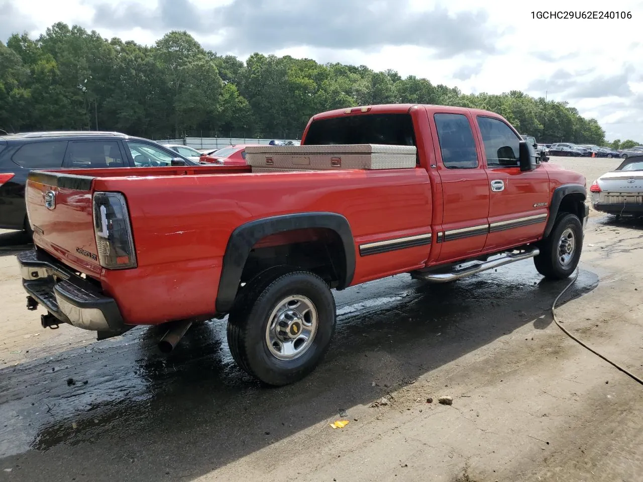 2002 Chevrolet Silverado C2500 Heavy Duty VIN: 1GCHC29U62E240106 Lot: 65963784