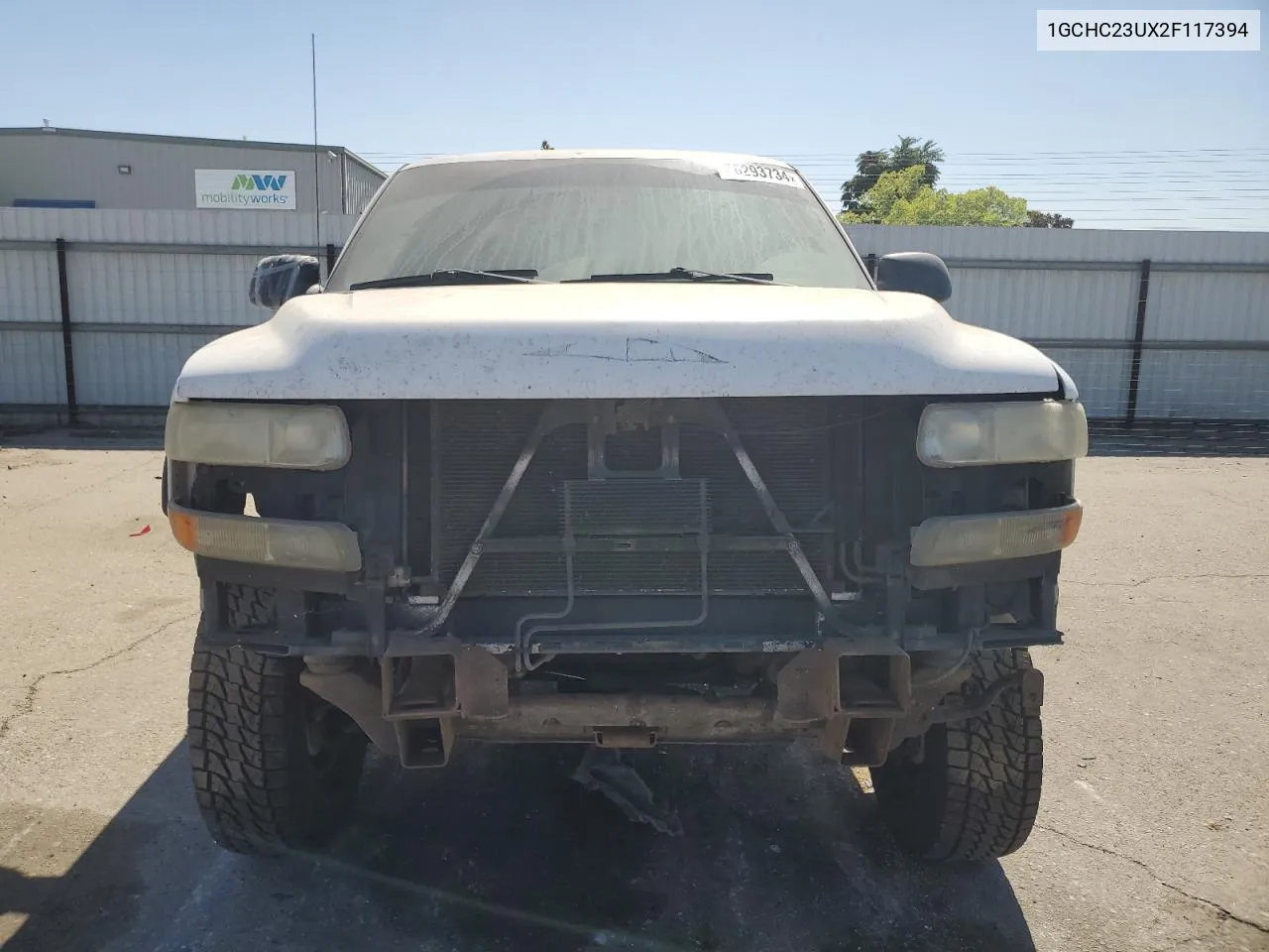 2002 Chevrolet Silverado C2500 Heavy Duty VIN: 1GCHC23UX2F117394 Lot: 66293734