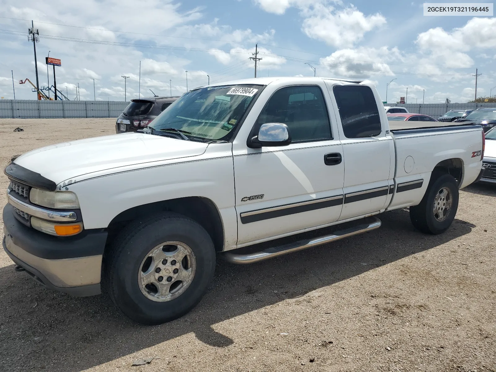 2002 Chevrolet Silverado K1500 VIN: 2GCEK19T321196445 Lot: 66979904