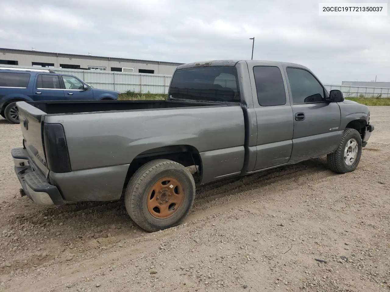 2002 Chevrolet Silverado C1500 VIN: 2GCEC19T721350037 Lot: 68281954