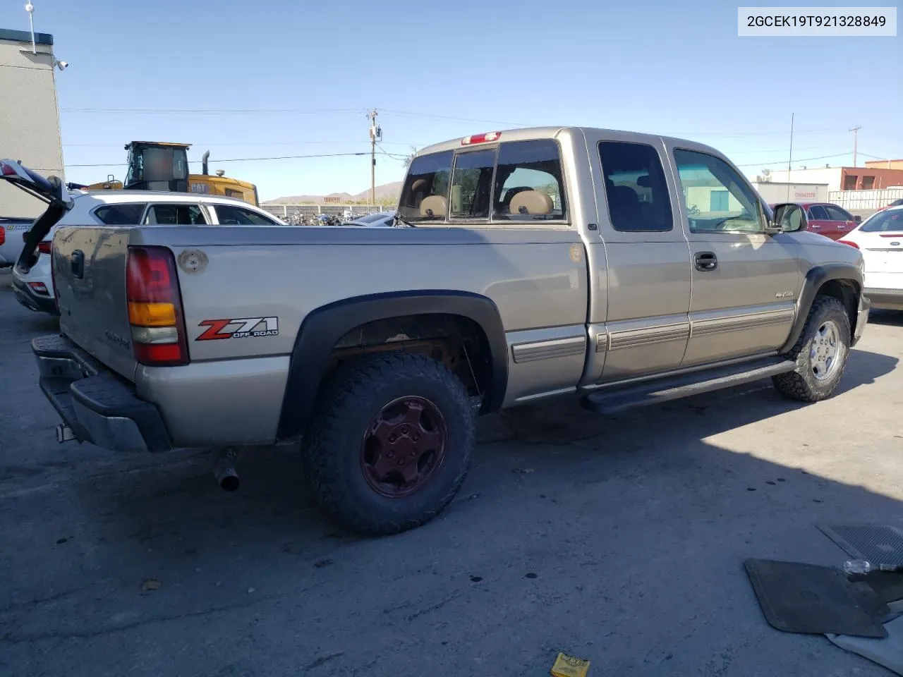 2GCEK19T921328849 2002 Chevrolet Silverado K1500