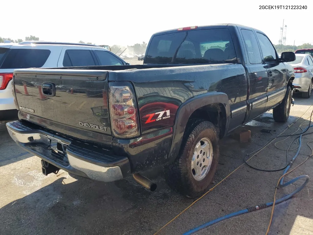 2002 Chevrolet Silverado K1500 VIN: 2GCEK19T121223240 Lot: 68439344