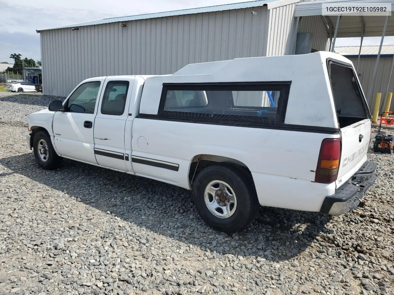 2002 Chevrolet Silverado C1500 VIN: 1GCEC19T92E105982 Lot: 68452954