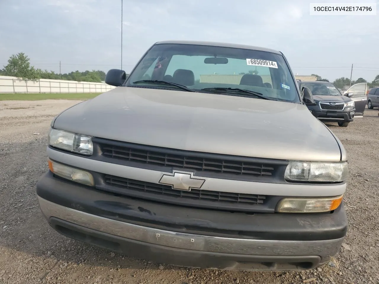 2002 Chevrolet Silverado C1500 VIN: 1GCEC14V42E174796 Lot: 68509914