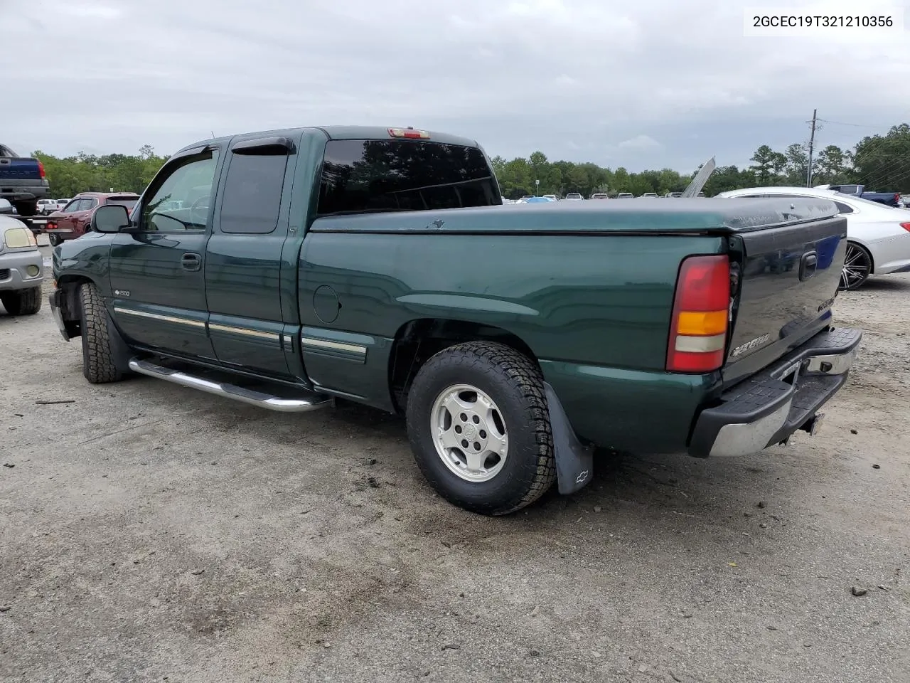 2002 Chevrolet Silverado C1500 VIN: 2GCEC19T321210356 Lot: 70712564