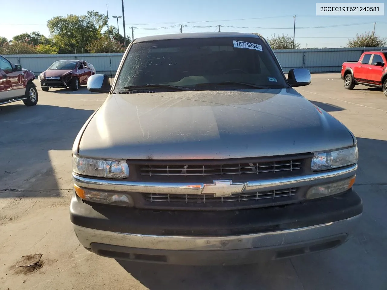 2002 Chevrolet Silverado C1500 VIN: 2GCEC19T621240581 Lot: 70779334