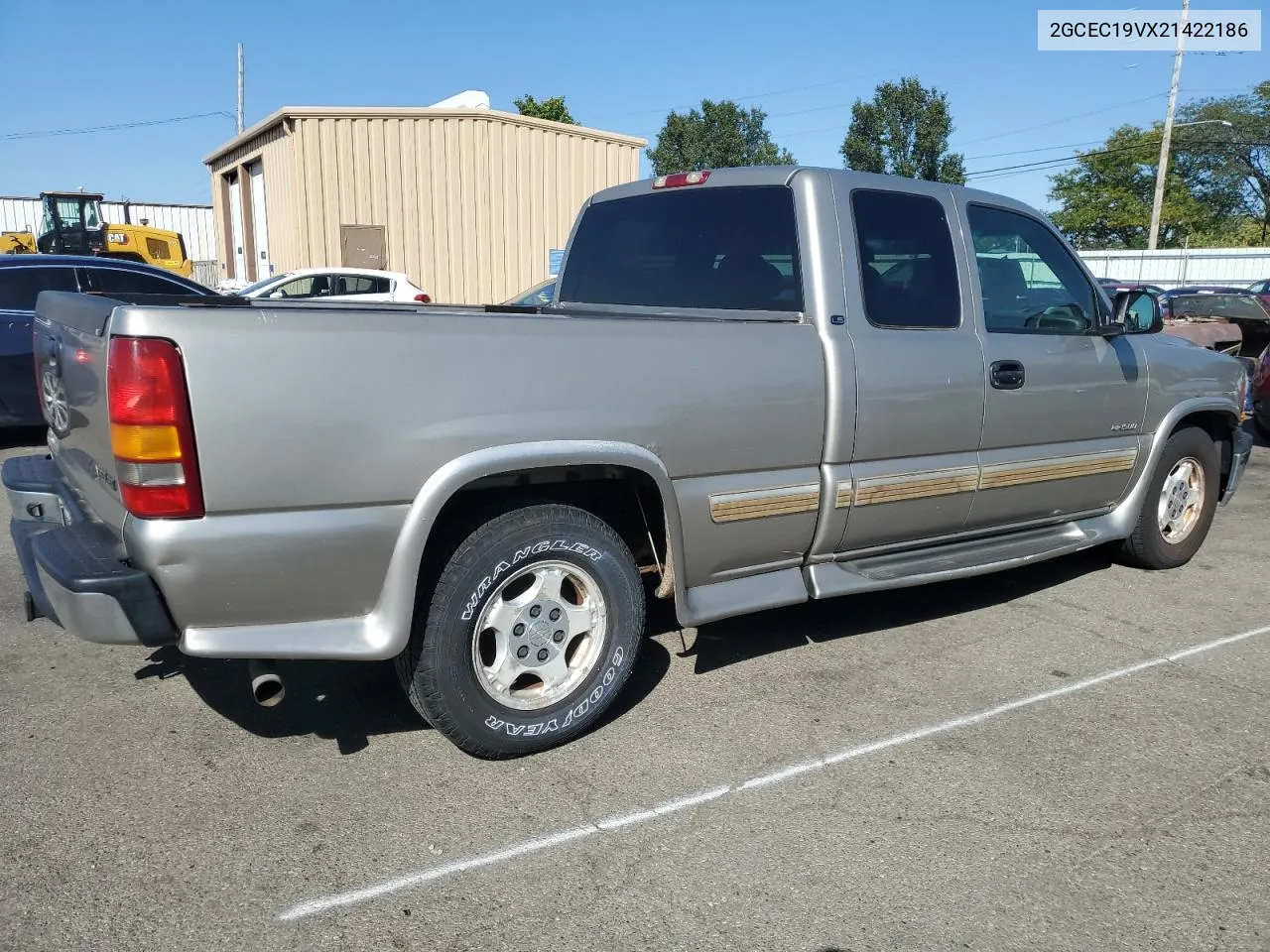 2002 Chevrolet Silverado C1500 VIN: 2GCEC19VX21422186 Lot: 71036444