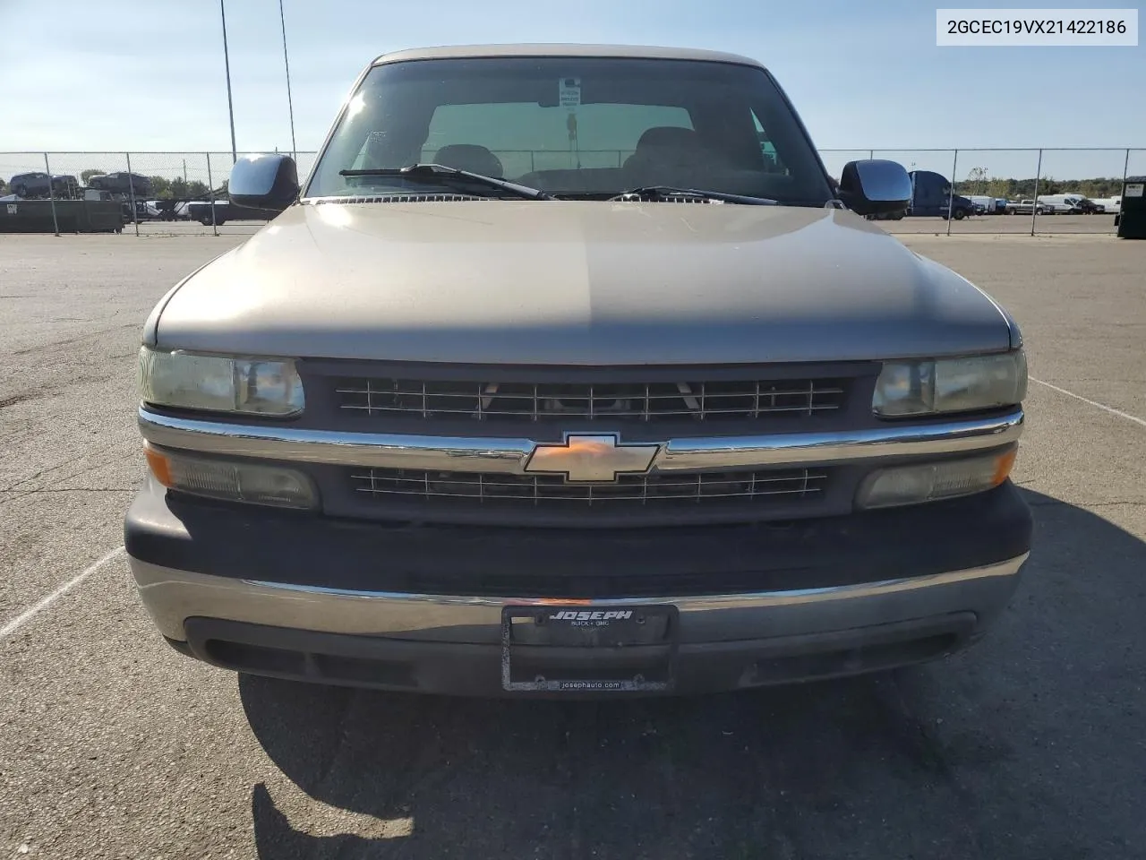 2002 Chevrolet Silverado C1500 VIN: 2GCEC19VX21422186 Lot: 71036444