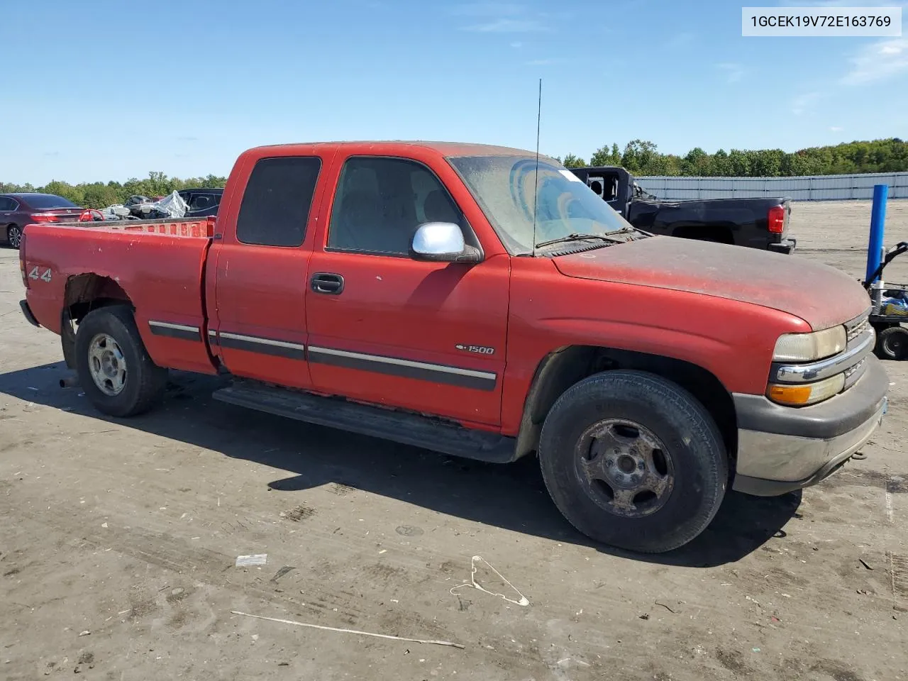 2002 Chevrolet Silverado K1500 VIN: 1GCEK19V72E163769 Lot: 71369714