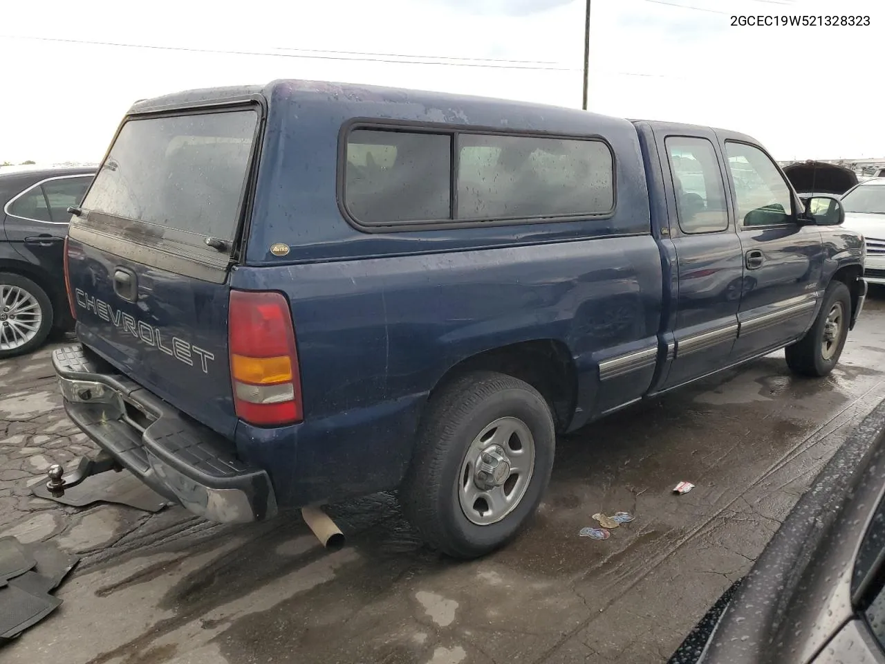 2002 Chevrolet Silverado C1500 VIN: 2GCEC19W521328323 Lot: 73052214