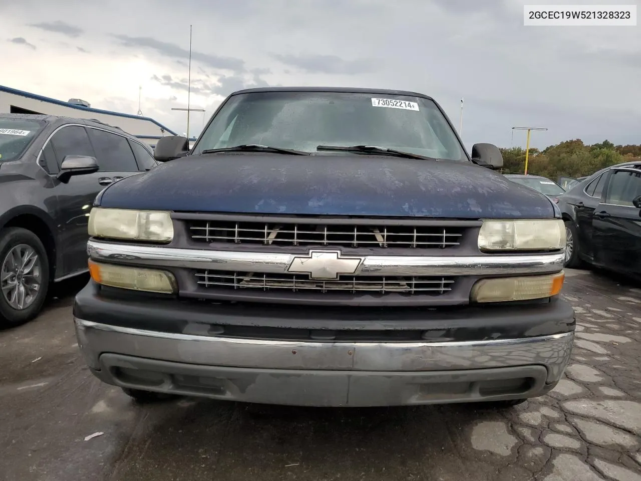 2002 Chevrolet Silverado C1500 VIN: 2GCEC19W521328323 Lot: 73052214