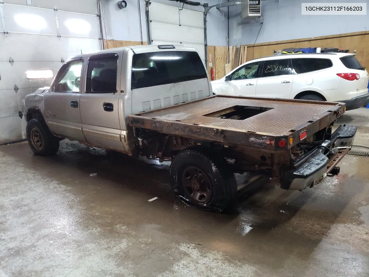 2002 Chevrolet Silverado K2500 Heavy Duty VIN: 1GCHK23112F166203 Lot: 73689384