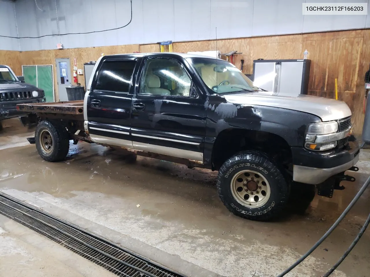 2002 Chevrolet Silverado K2500 Heavy Duty VIN: 1GCHK23112F166203 Lot: 73689384