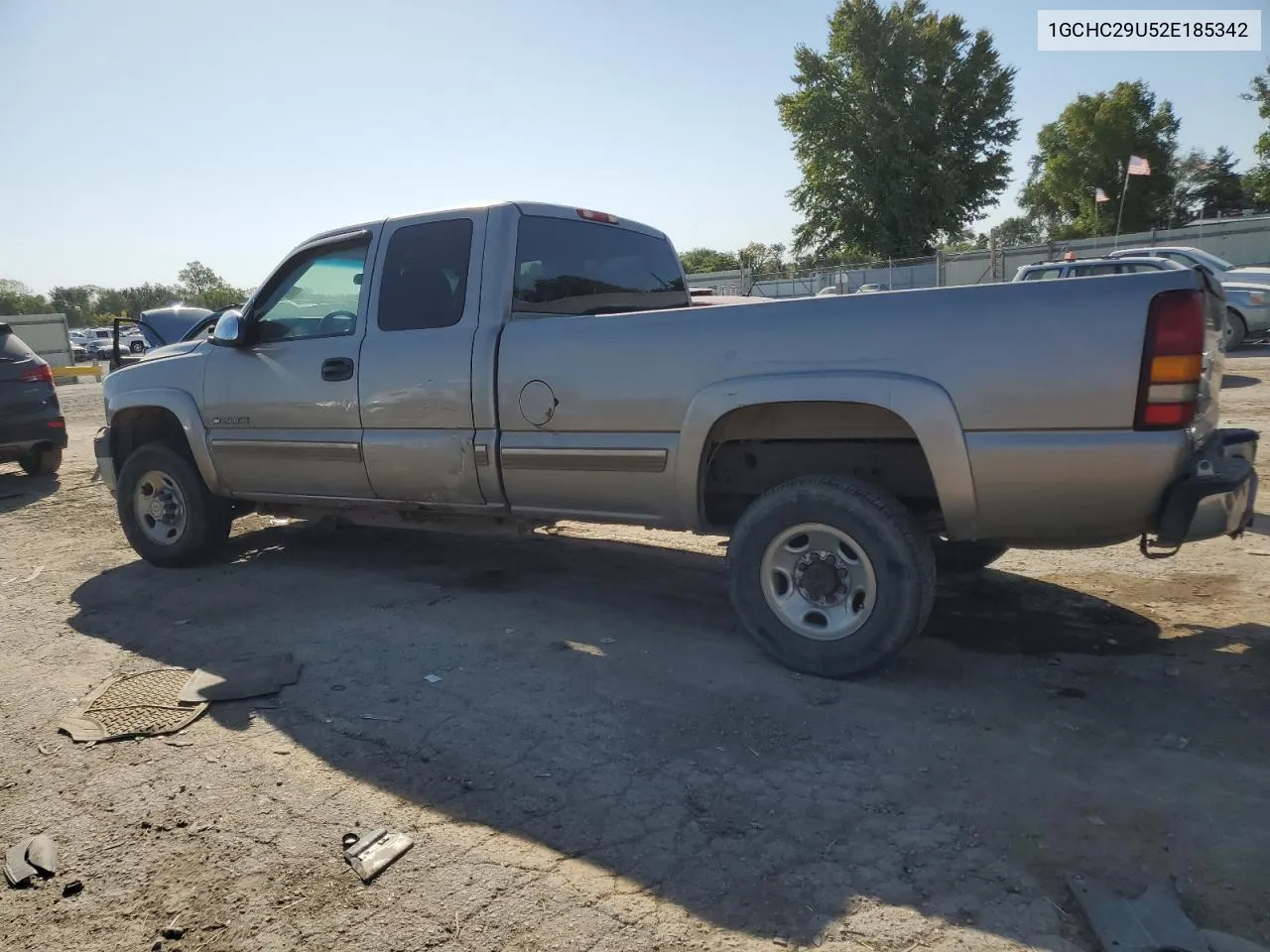 2002 Chevrolet Silverado C2500 Heavy Duty VIN: 1GCHC29U52E185342 Lot: 74497804