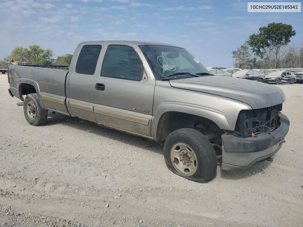 2002 Chevrolet Silverado C2500 Heavy Duty VIN: 1GCHC29U52E185342 Lot: 74497804