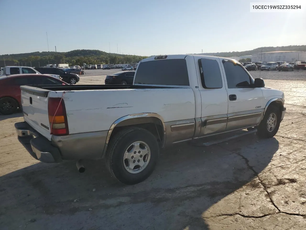 2002 Chevrolet Silverado C1500 VIN: 1GCEC19W52Z335294 Lot: 74769404