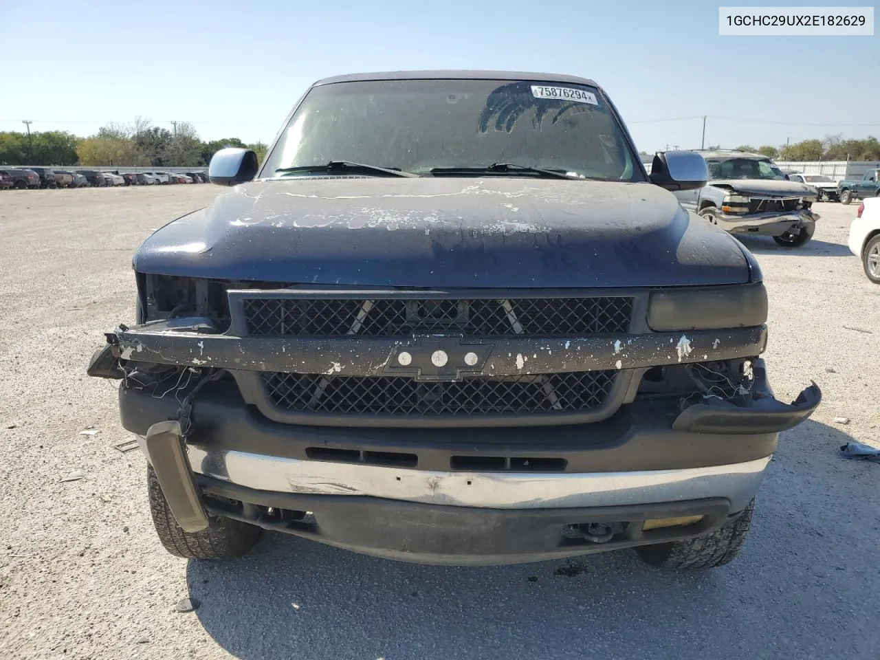 2002 Chevrolet Silverado C2500 Heavy Duty VIN: 1GCHC29UX2E182629 Lot: 75876294