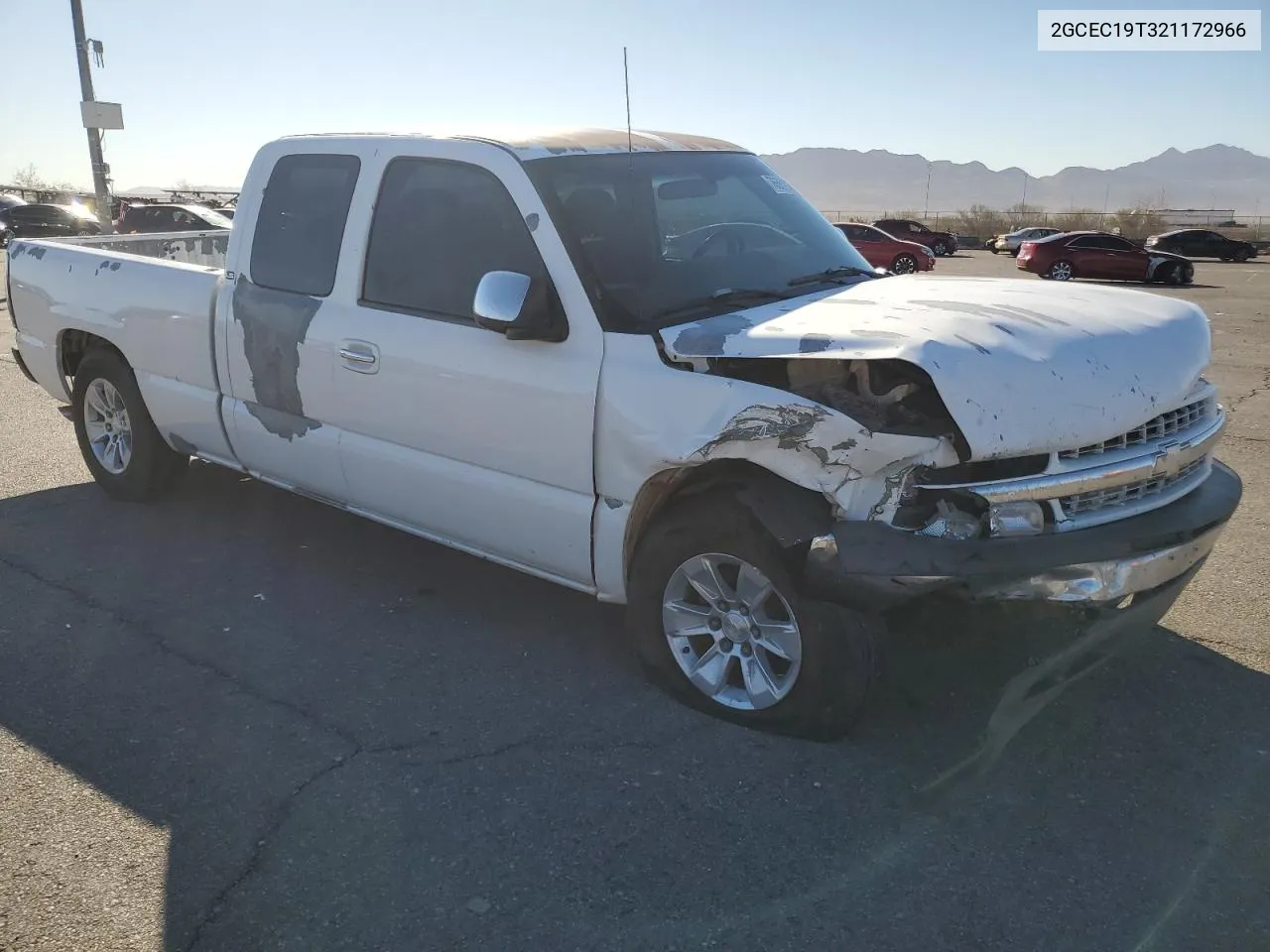 2002 Chevrolet Silverado C1500 VIN: 2GCEC19T321172966 Lot: 76551144