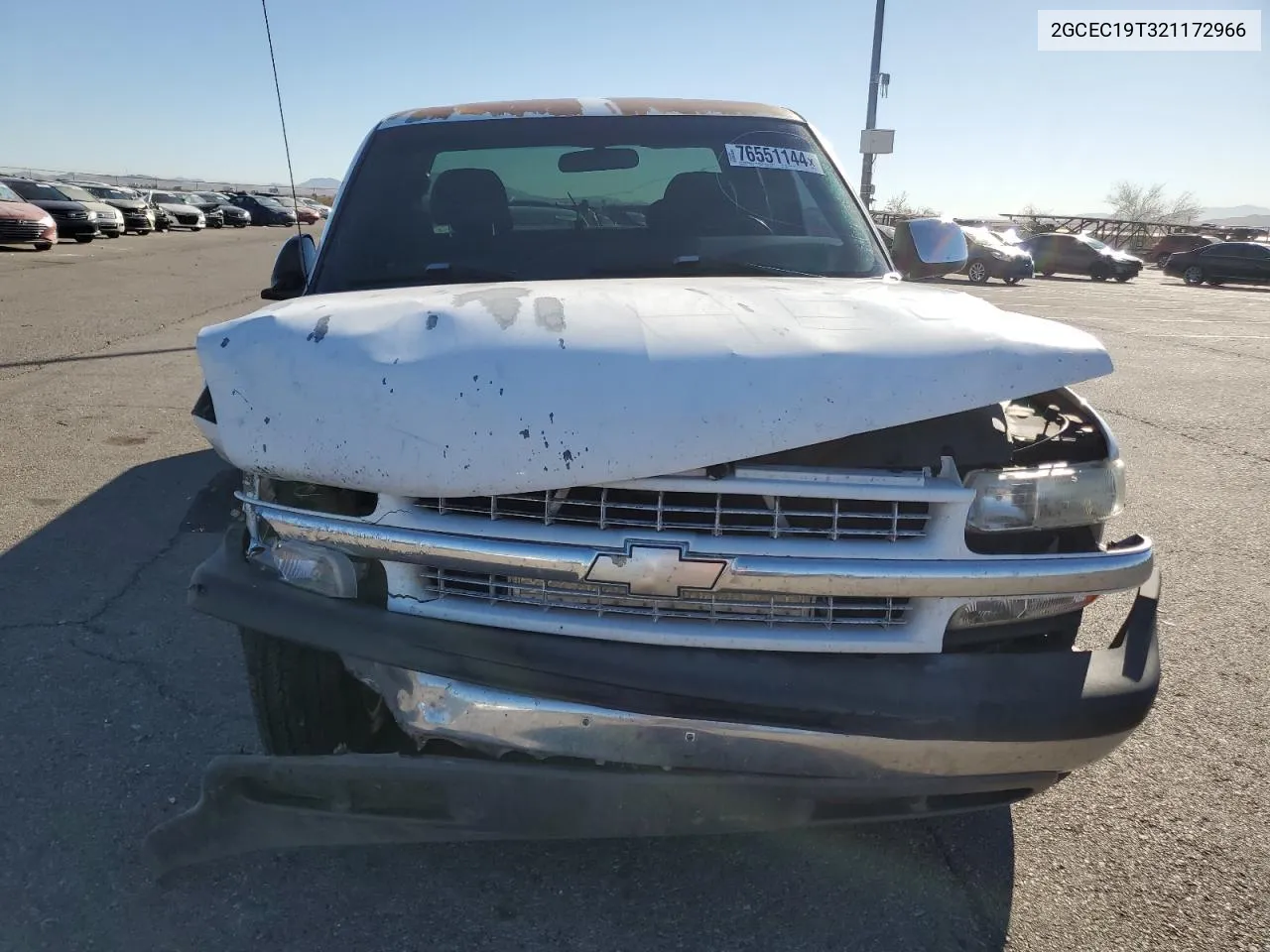 2002 Chevrolet Silverado C1500 VIN: 2GCEC19T321172966 Lot: 76551144