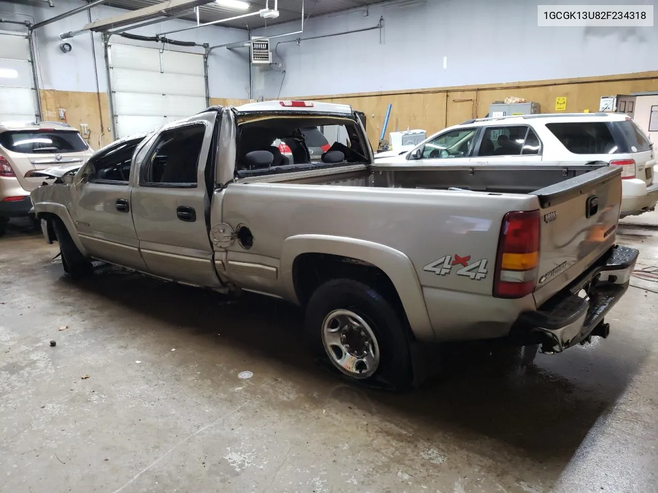 2002 Chevrolet Silverado K1500 Heavy Duty VIN: 1GCGK13U82F234318 Lot: 76874624