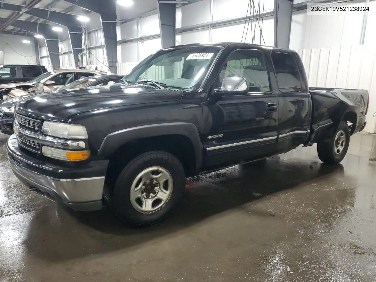 2002 Chevrolet Silverado K1500 VIN: 2GCEK19V521238924 Lot: 76926984