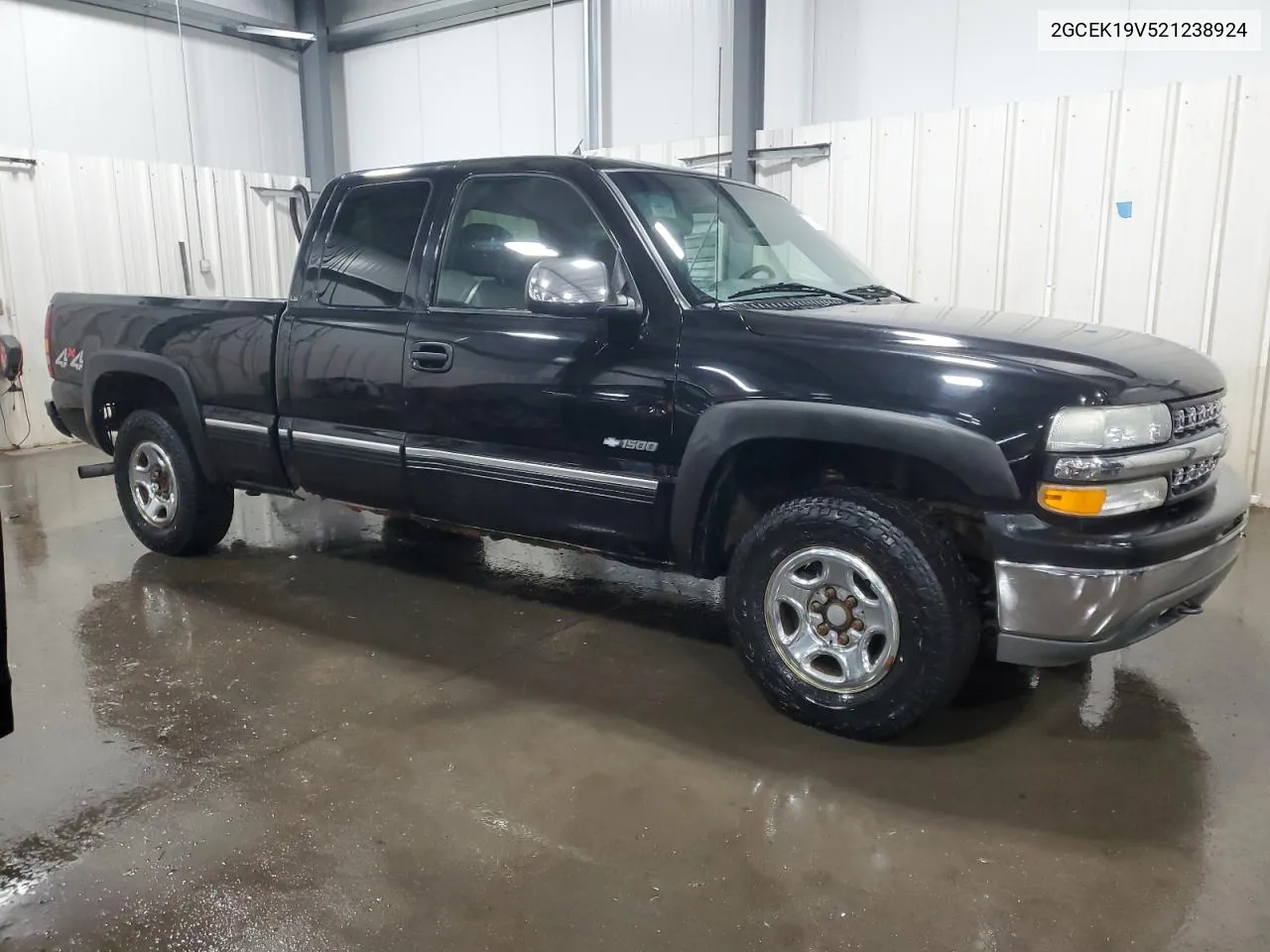 2002 Chevrolet Silverado K1500 VIN: 2GCEK19V521238924 Lot: 76926984