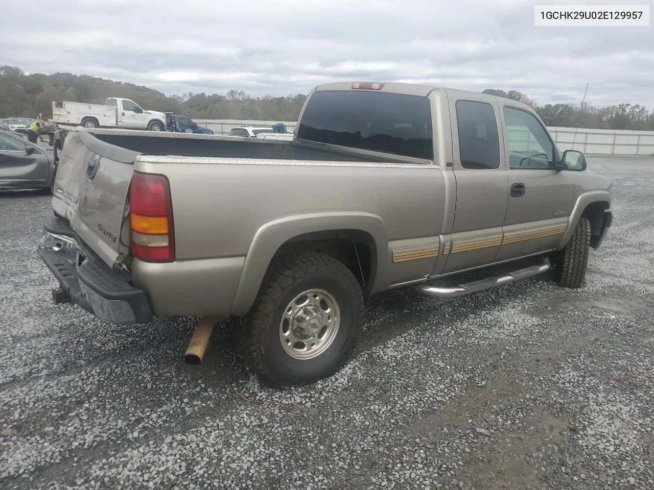 2002 Chevrolet Silverado K2500 Heavy Duty VIN: 1GCHK29U02E129957 Lot: 79757514