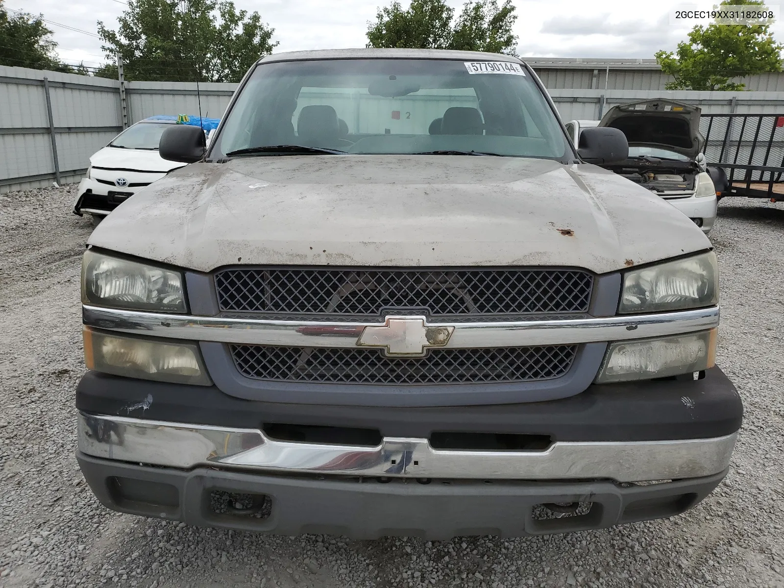 2003 Chevrolet Silverado C1500 VIN: 2GCEC19XX31182608 Lot: 57790144