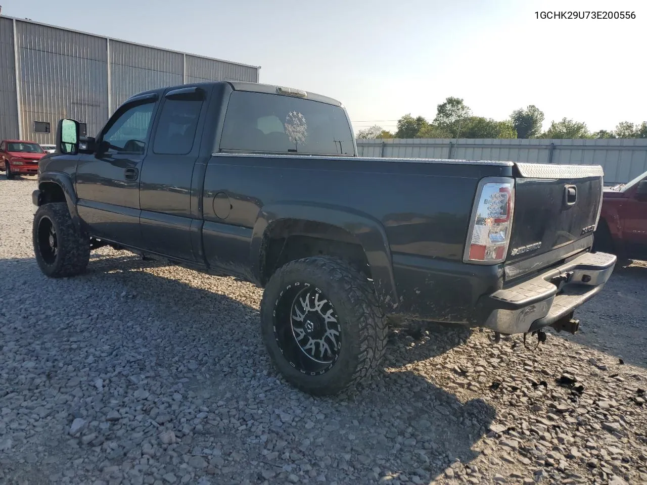 2003 Chevrolet Silverado K2500 Heavy Duty VIN: 1GCHK29U73E200556 Lot: 67918844