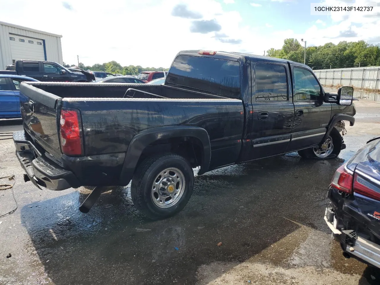 2003 Chevrolet Silverado K2500 Heavy Duty VIN: 1GCHK23143F142737 Lot: 70627304