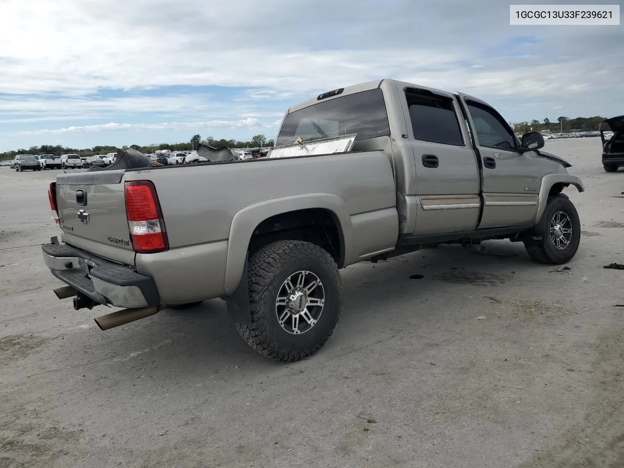 2003 Chevrolet Silverado C1500 Heavy Duty VIN: 1GCGC13U33F239621 Lot: 71950024