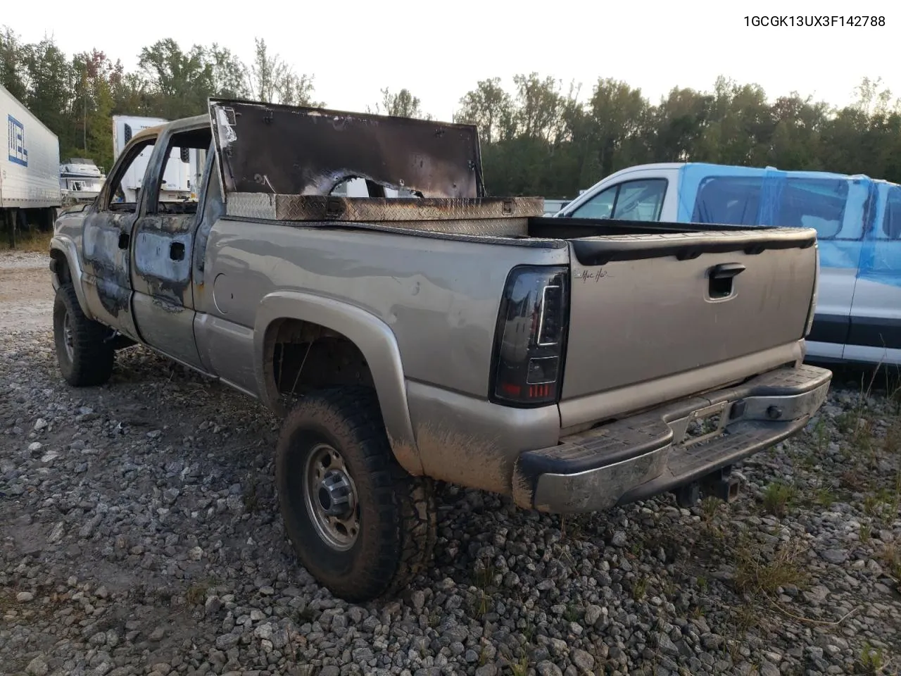 2003 Chevrolet Silverado K1500 Heavy Duty VIN: 1GCGK13UX3F142788 Lot: 74943634