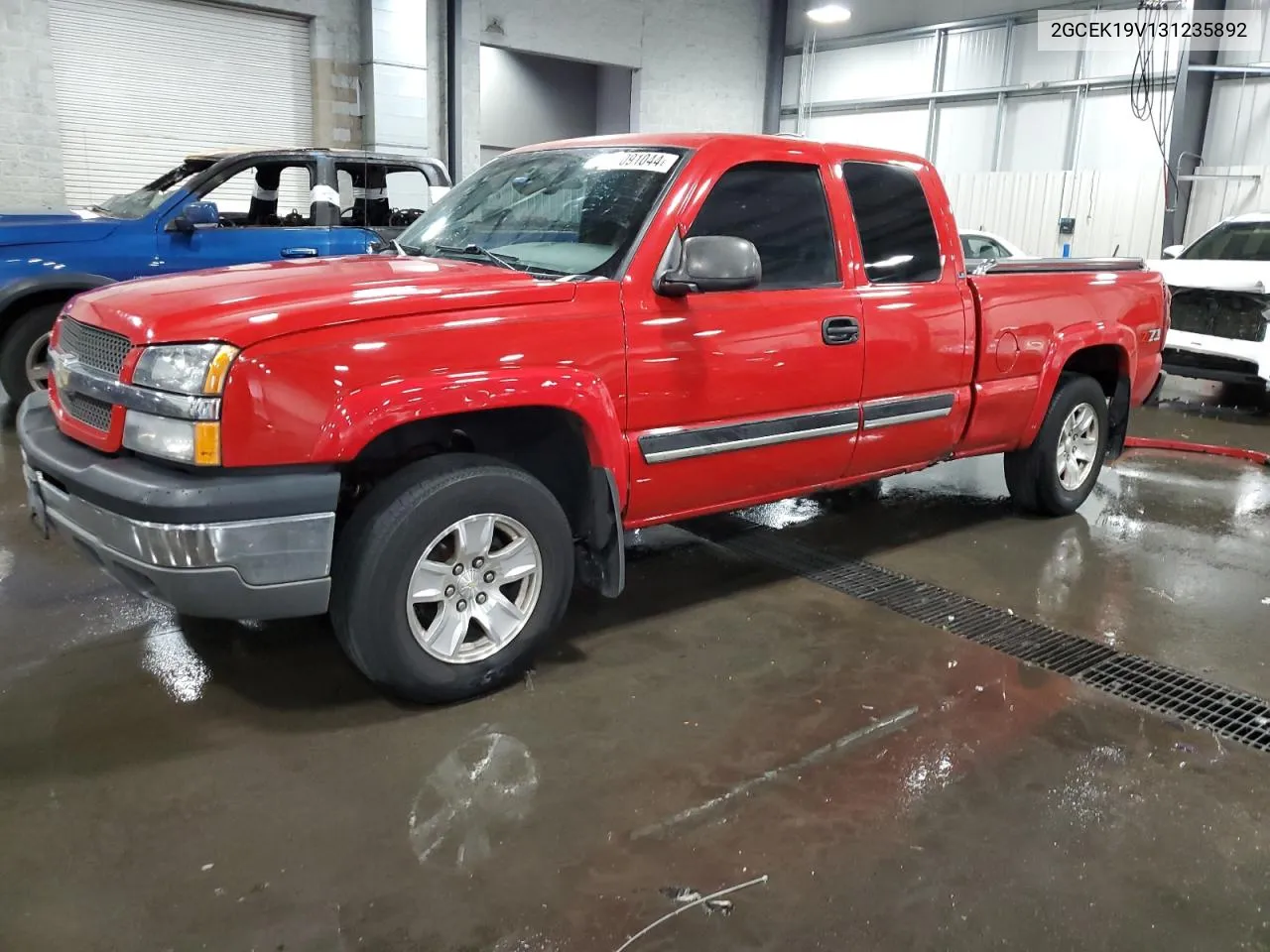 2003 Chevrolet Silverado K1500 VIN: 2GCEK19V131235892 Lot: 77091044