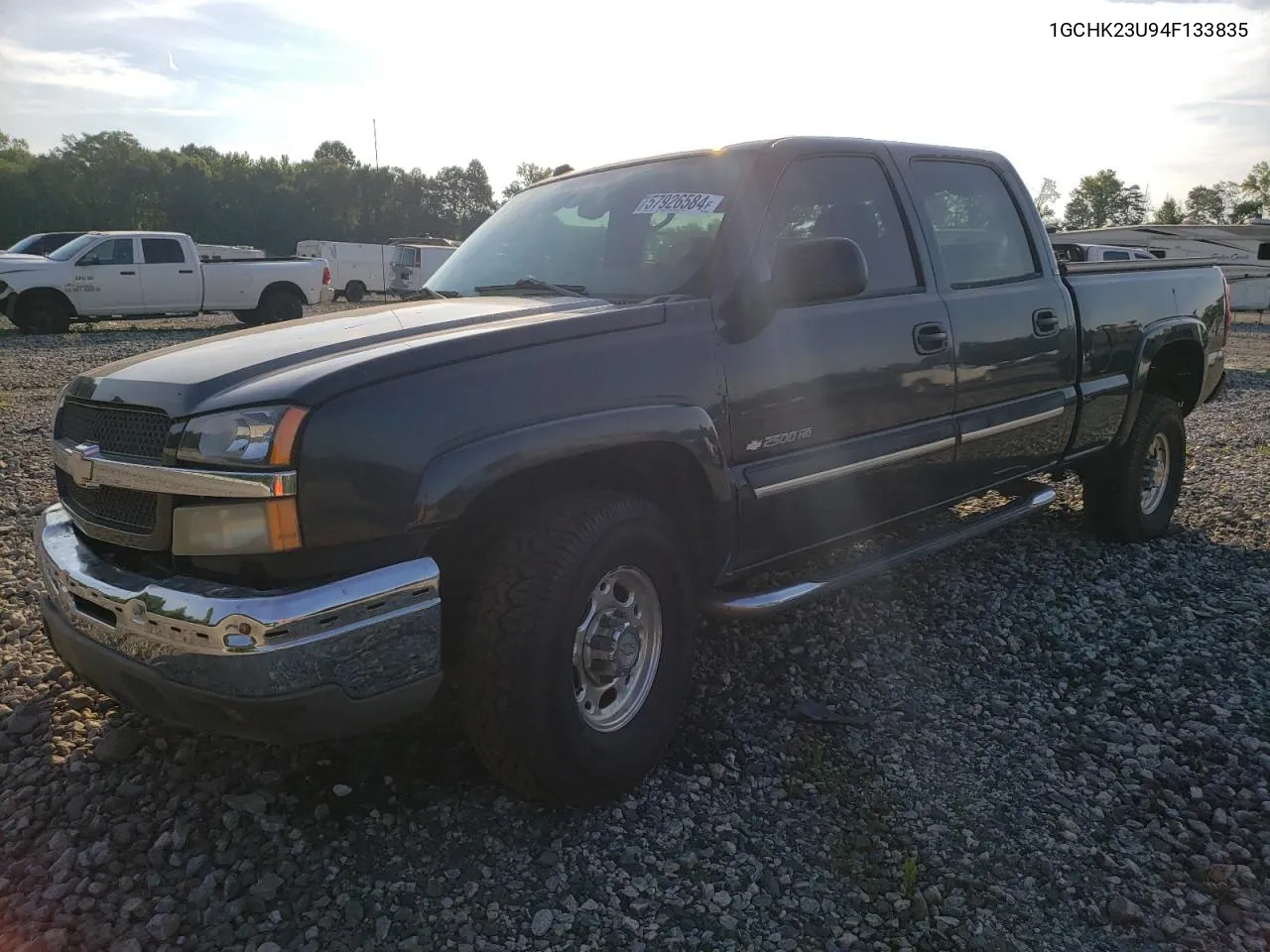 2004 Chevrolet Silverado K2500 Heavy Duty VIN: 1GCHK23U94F133835 Lot: 57926584