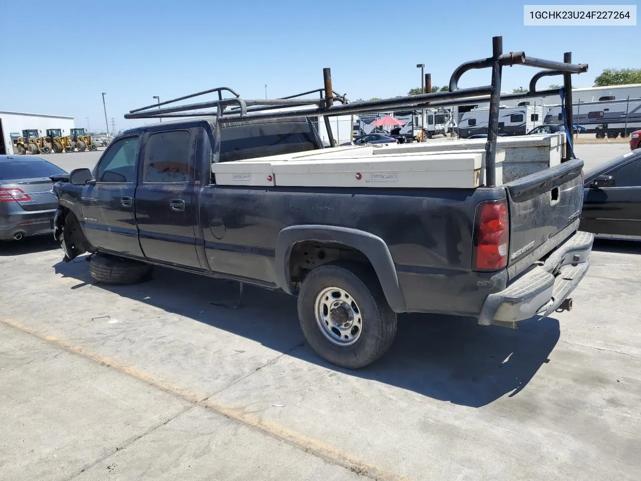 2004 Chevrolet Silverado K2500 Heavy Duty VIN: 1GCHK23U24F227264 Lot: 61897774