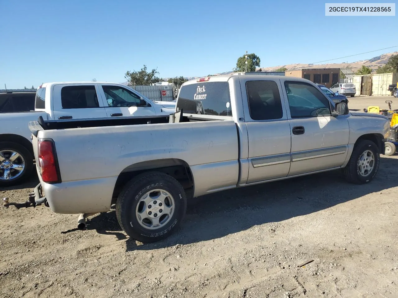 2004 Chevrolet Silverado C1500 VIN: 2GCEC19TX41228565 Lot: 67532654